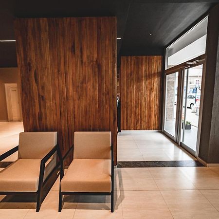 Apart Hotel Rivadavia 815 Неукен Экстерьер фото