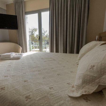 Apart Hotel Rivadavia 815 Неукен Экстерьер фото