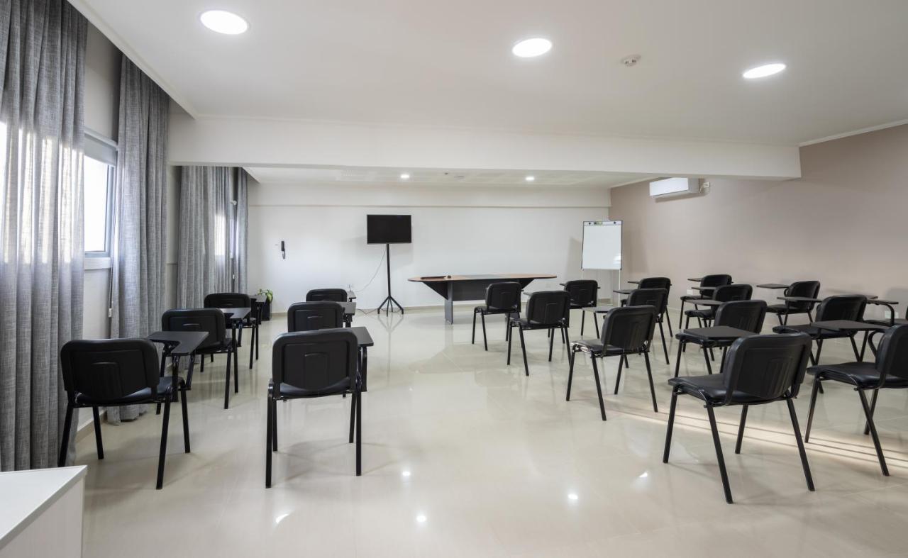 Apart Hotel Rivadavia 815 Неукен Экстерьер фото