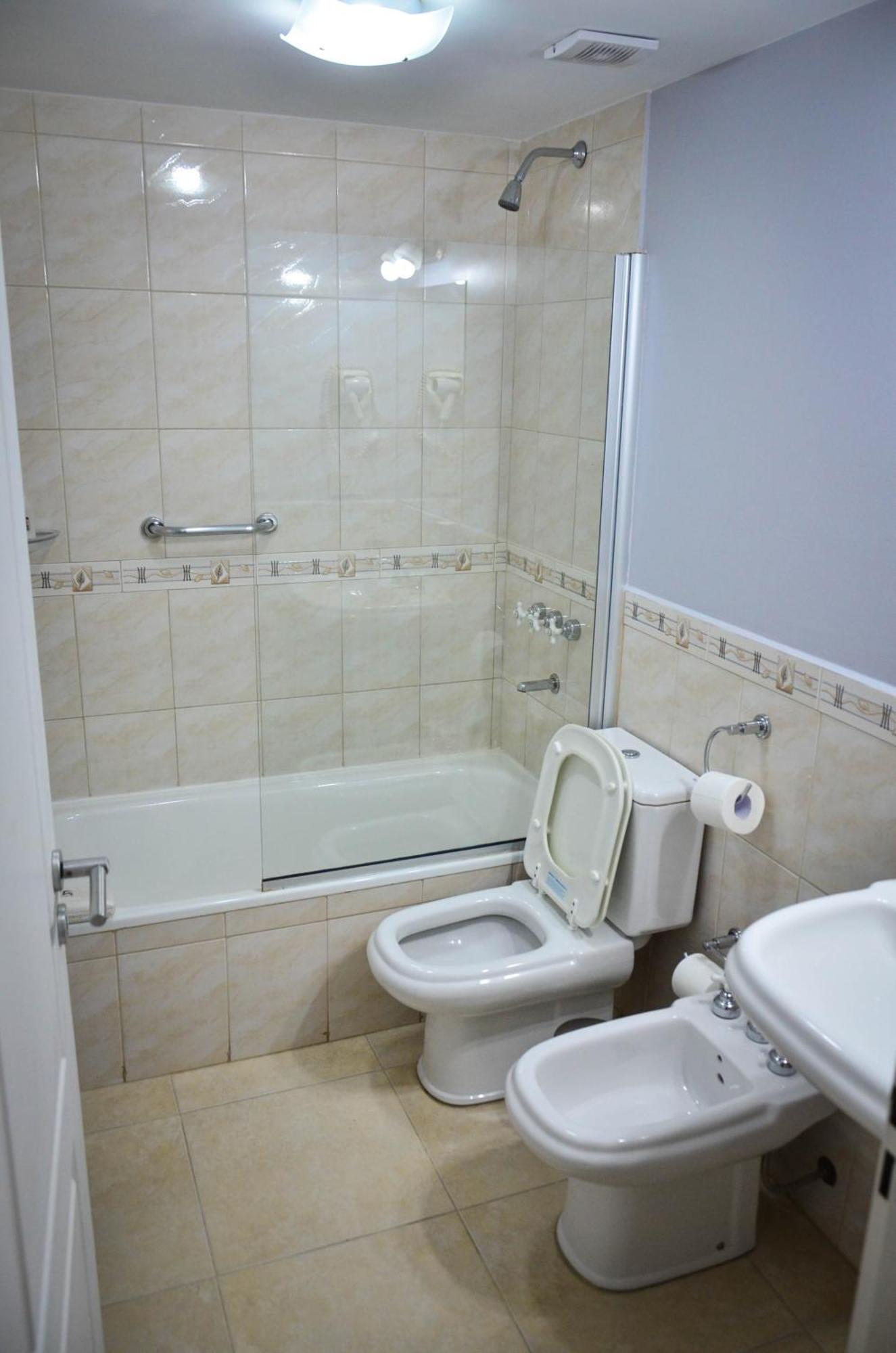Apart Hotel Rivadavia 815 Неукен Экстерьер фото