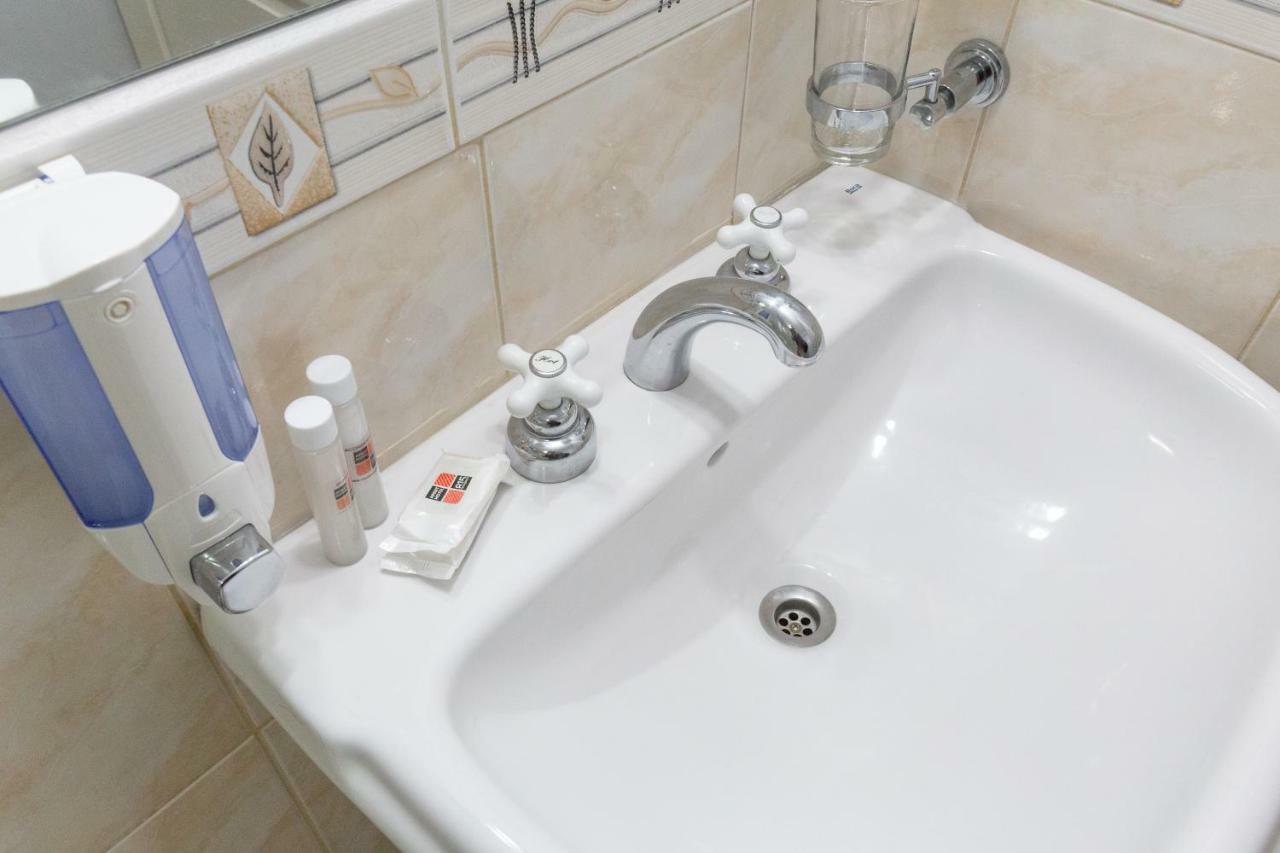 Apart Hotel Rivadavia 815 Неукен Экстерьер фото
