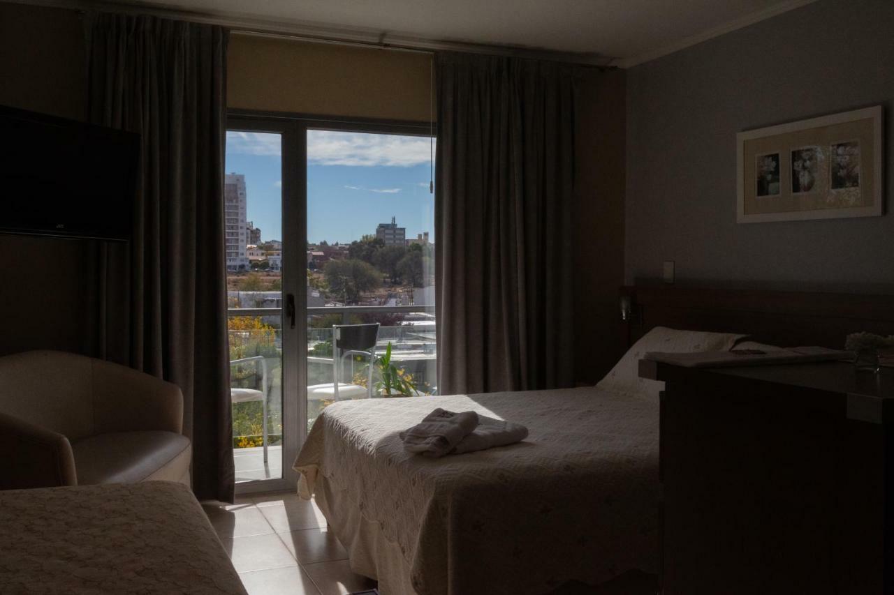 Apart Hotel Rivadavia 815 Неукен Экстерьер фото